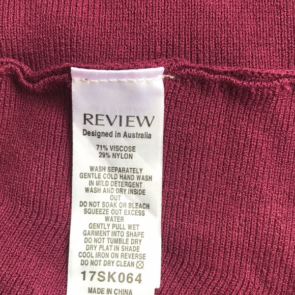 Review womens knit skirt size 10/12 maroon mini flare stretchy EUC - Picture 8 of 8